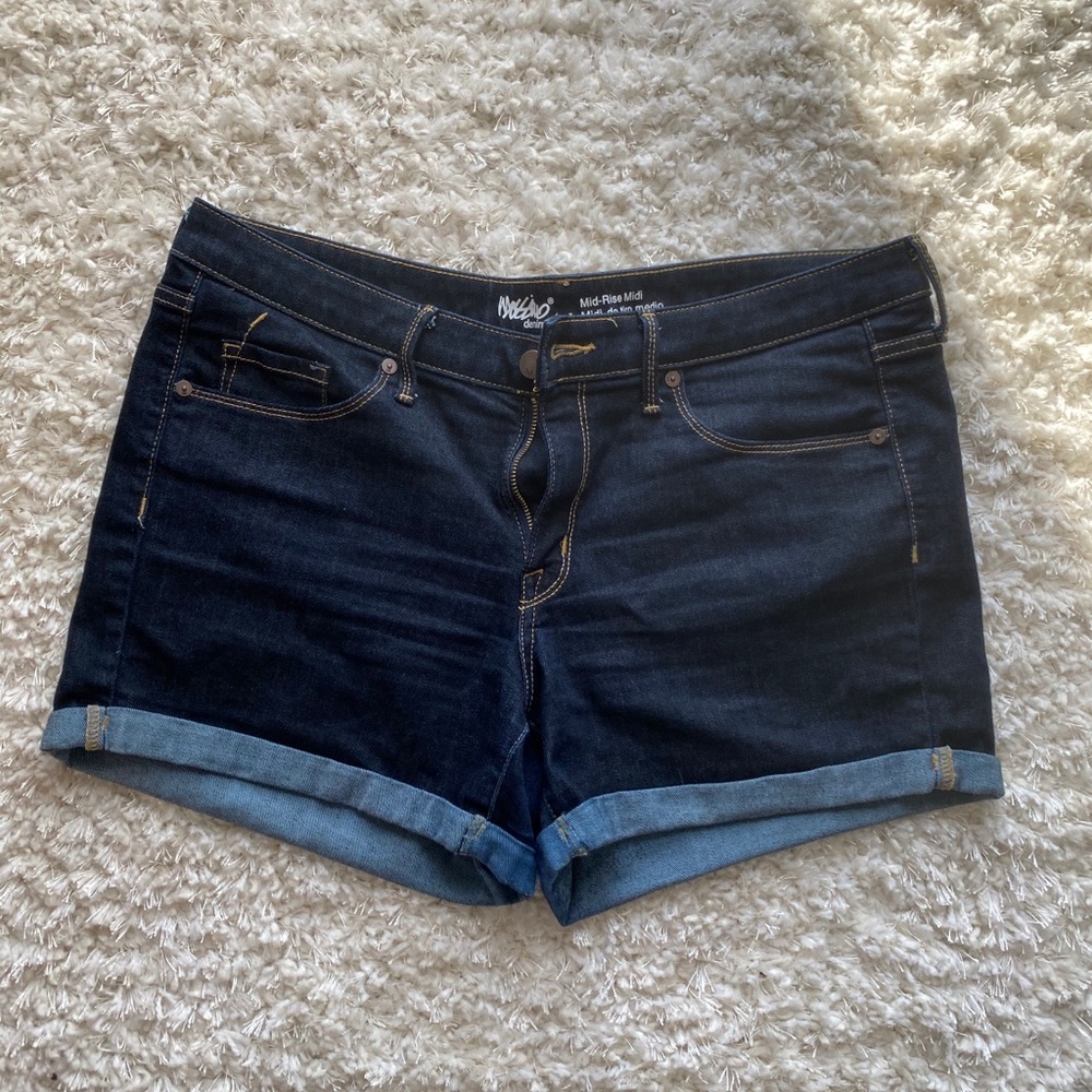 Mid-rise Midi Jean Shorts